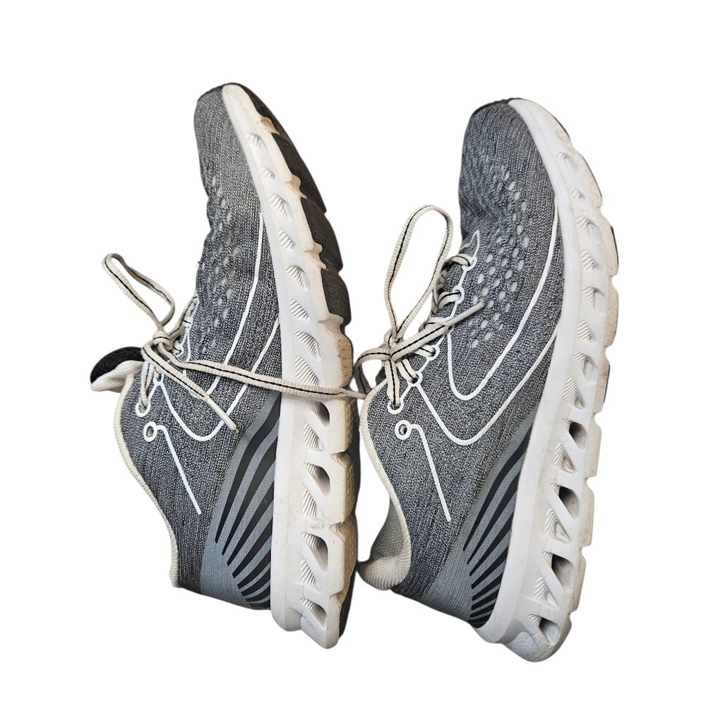 Avia | Gray and White Sneakers | Size 8